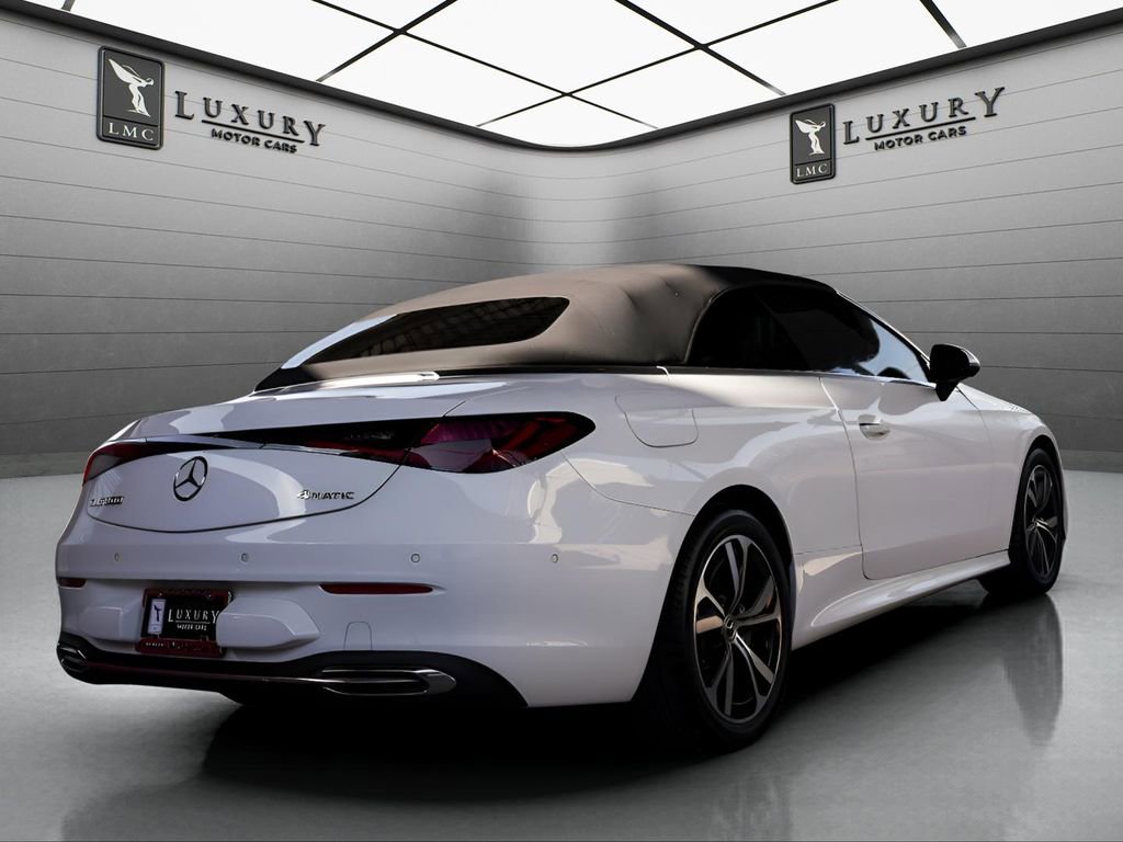 Used 2024 Mercedes-Benz CLE 300 4MATIC Cabriolet image 11
