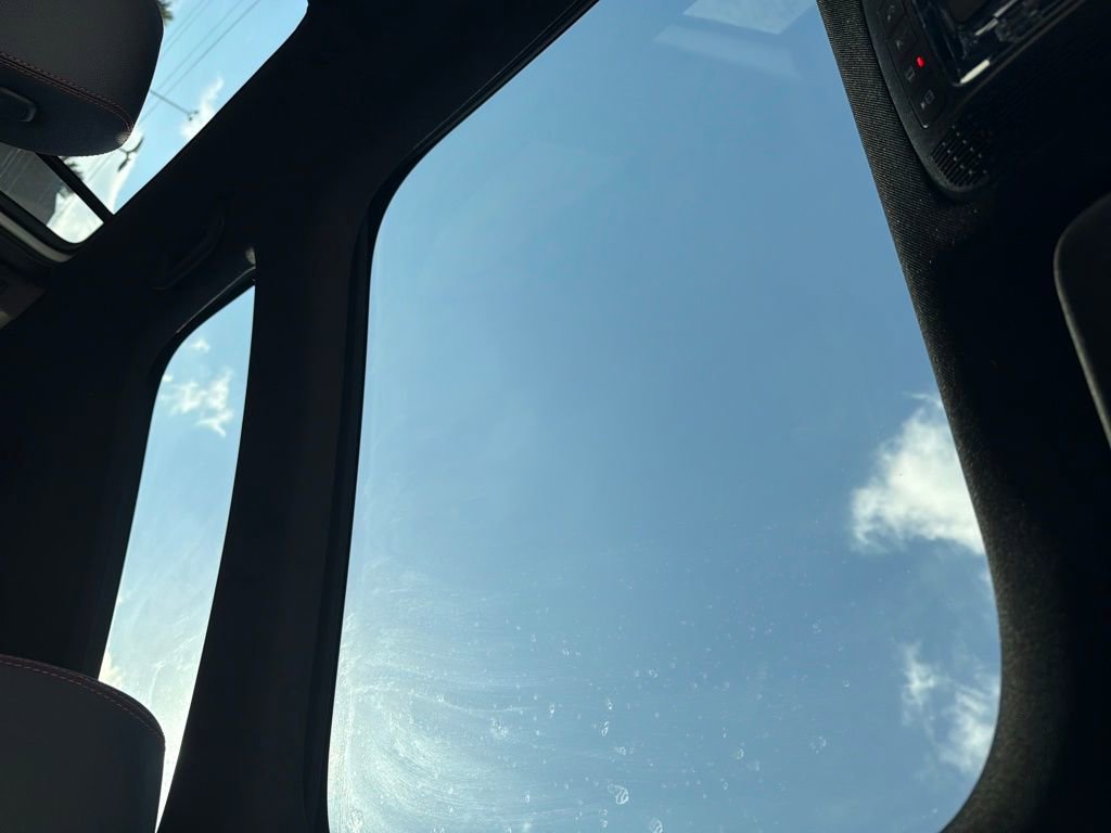 Used 2025 Mercedes-Benz GLB 250 GLB 250 image 21