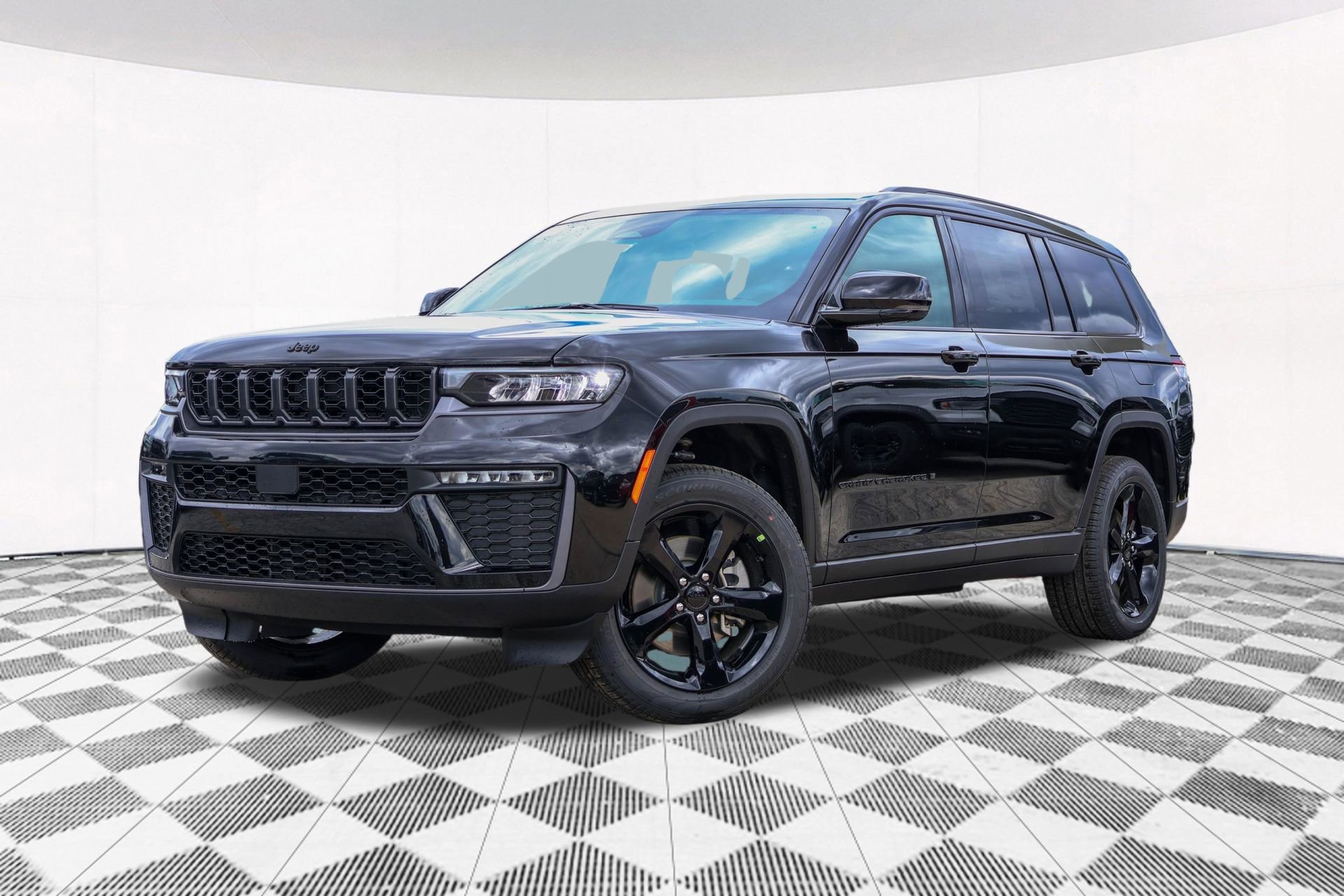 New 2026 Jeep Grand Cherokee L Limited AWD/4WD image 2
