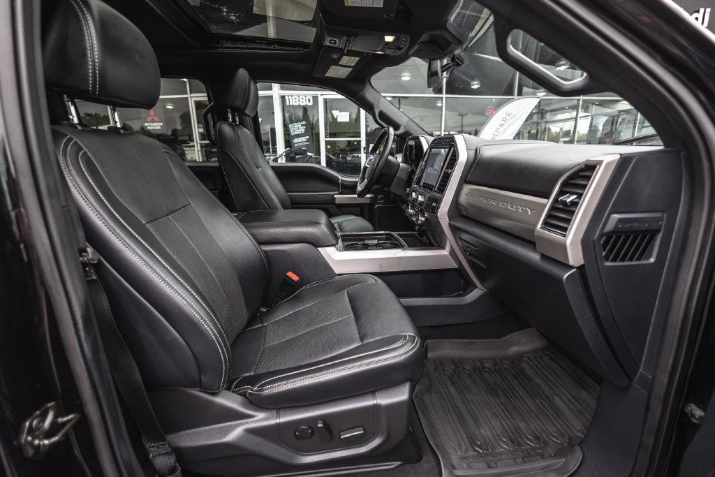 Used 2022 Ford F350 Lariat w/ Lariat Ultimate Package AWD/4WD image 32