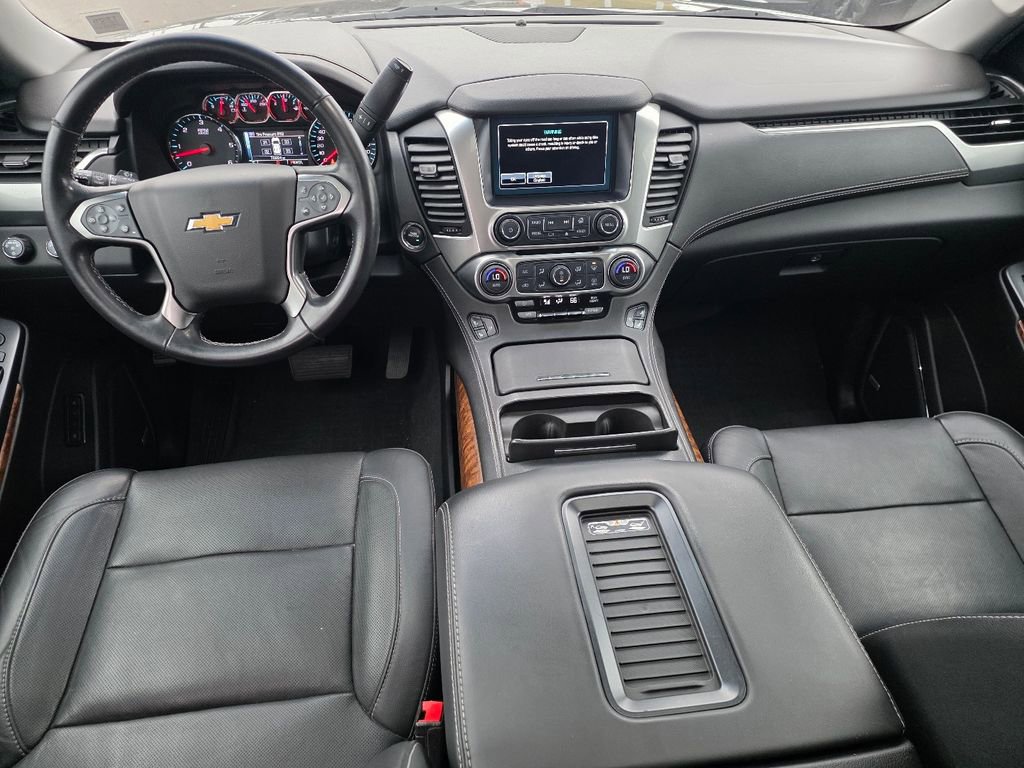 Used 2020 Chevrolet Suburban Premier image 13