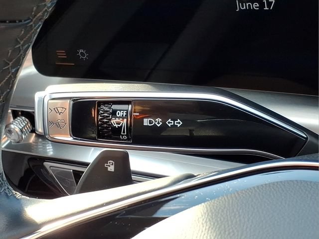 Used 2024 Cadillac Lyriq Luxury AWD/4WD image 27