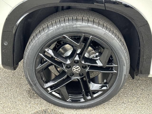 New 2026 Volkswagen Tiguan SE R-Line FWD image 30
