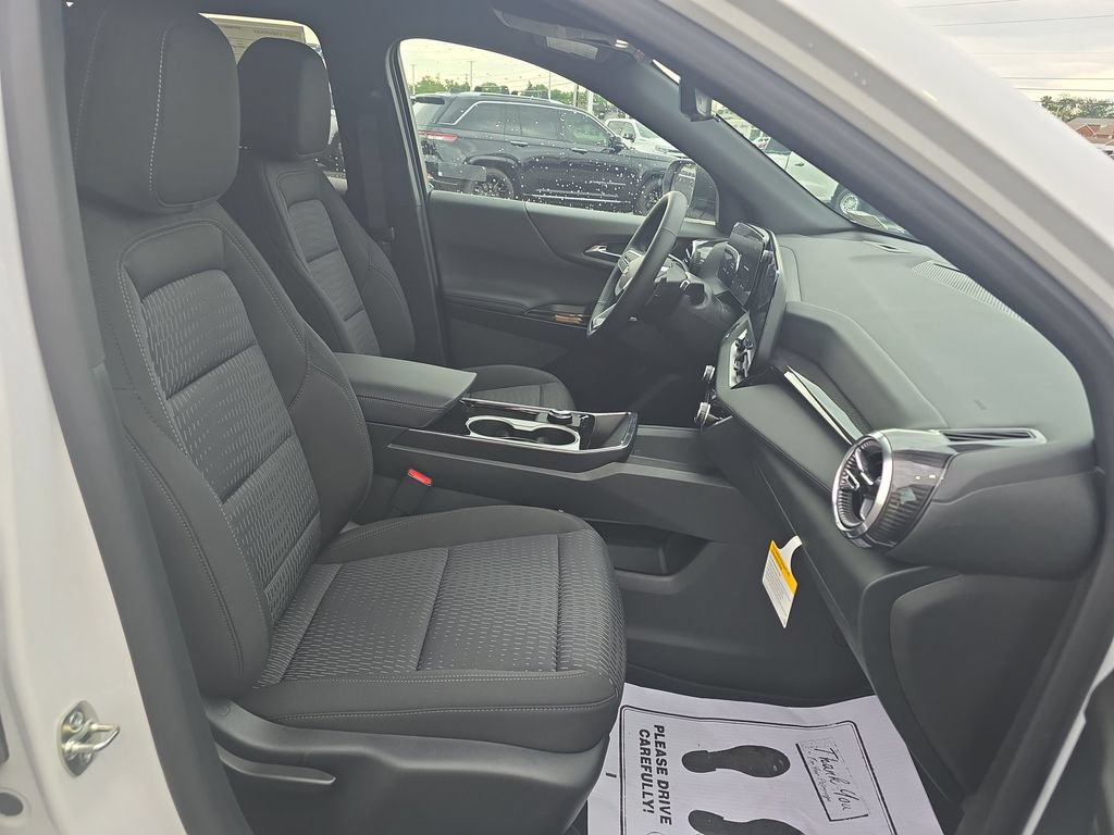 New 2026 Chevrolet Equinox LT w/ Safety and Technology Package AWD/4WD image 20