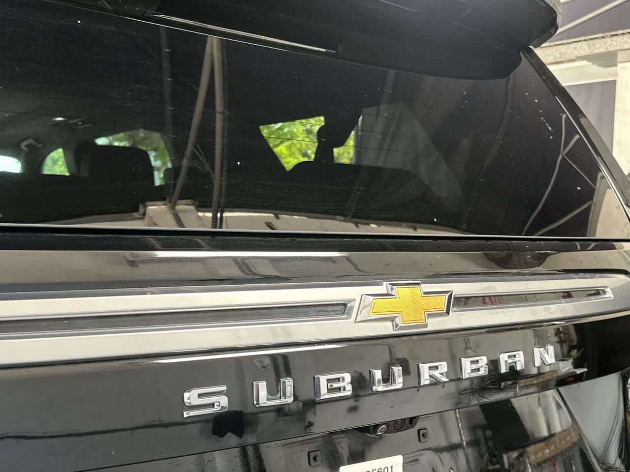 Used 2024 Chevrolet Suburban High Country AWD/4WD image 10