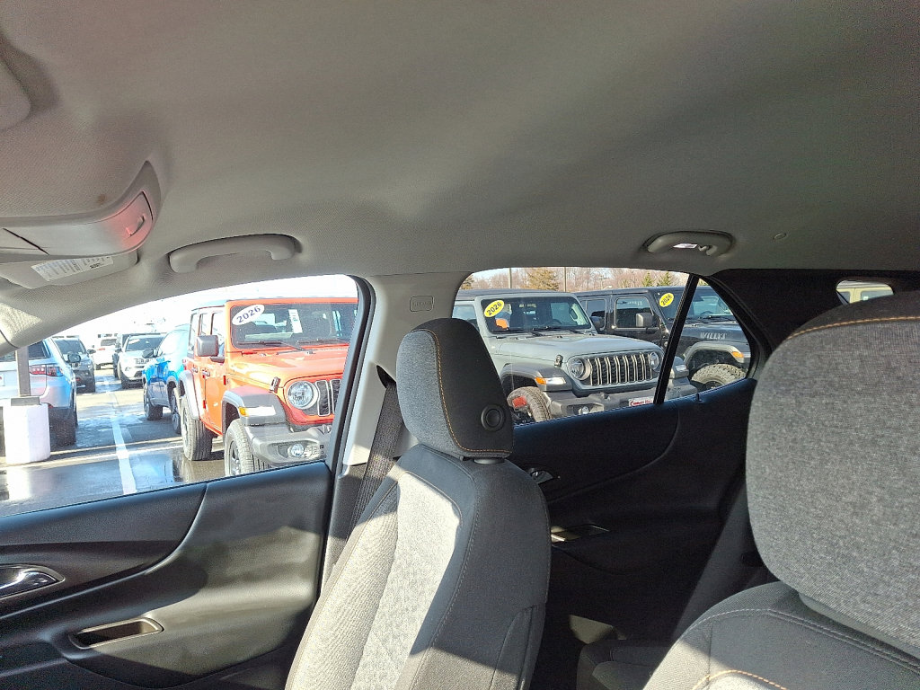 Used 2024 Chevrolet Equinox LT image 24