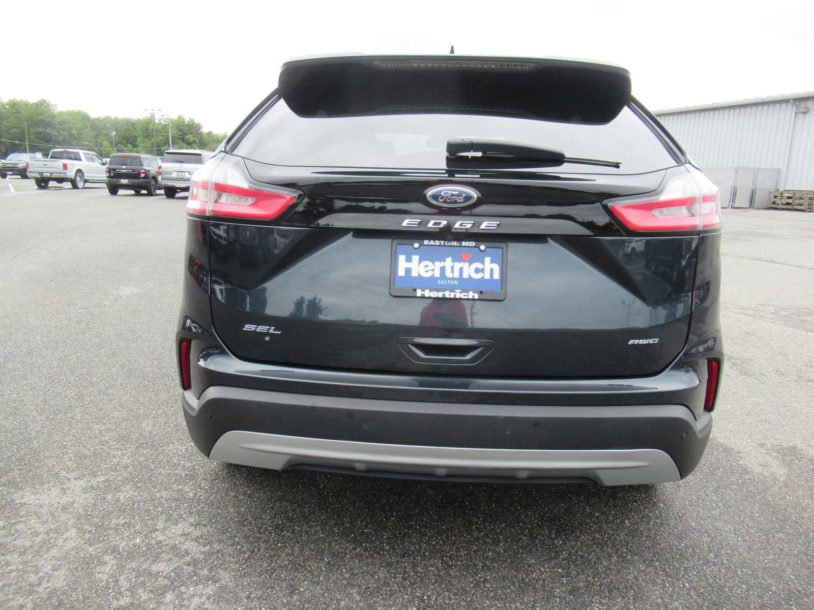 Used 2023 Ford Edge SEL w/ Convenience Package AWD/4WD image 6
