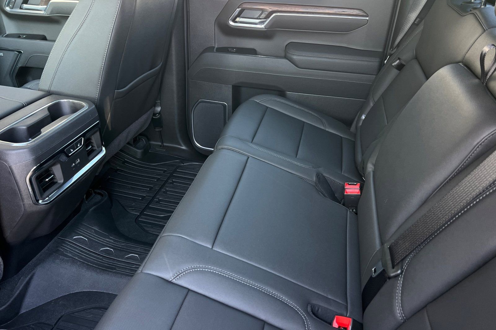 New 2026 GMC Sierra 1500 SLT w/ SLT Premium Plus Package image 10