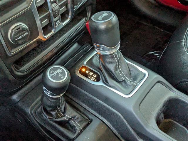 Used 2023 Jeep Wrangler Sahara image 12