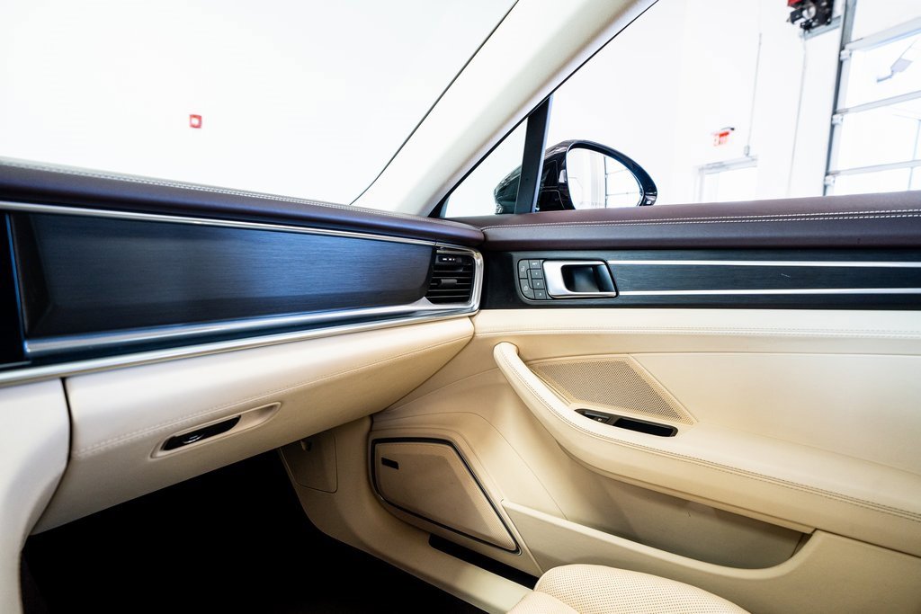 Used 2023 Porsche Panamera Platinum Edition image 52