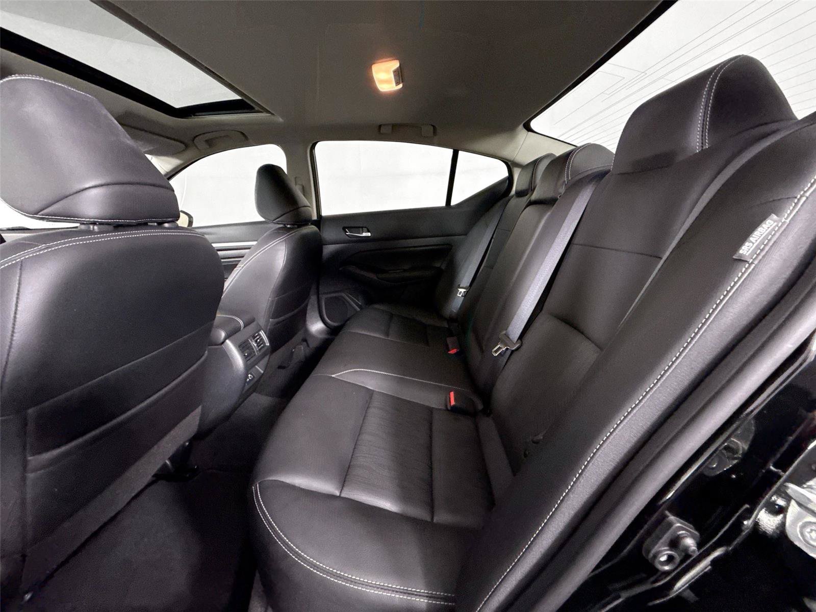 Used 2022 Nissan Altima 2.5 SL FWD image 30