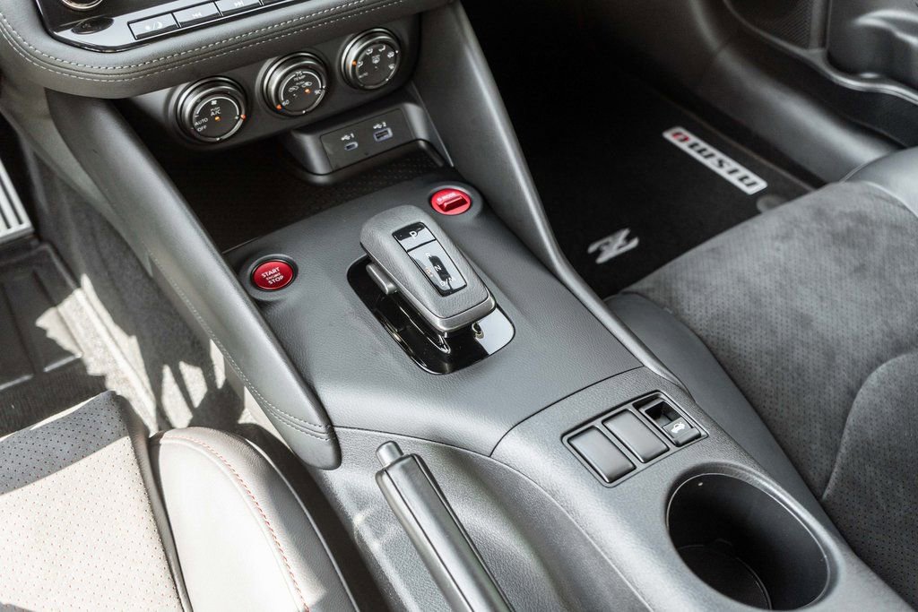 Used 2024 Nissan Z NISMO w/ Floor Mat Package RWD image 22
