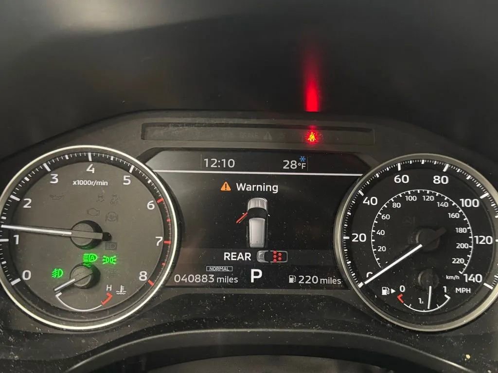 Used 2024 Mitsubishi Outlander SE image 7