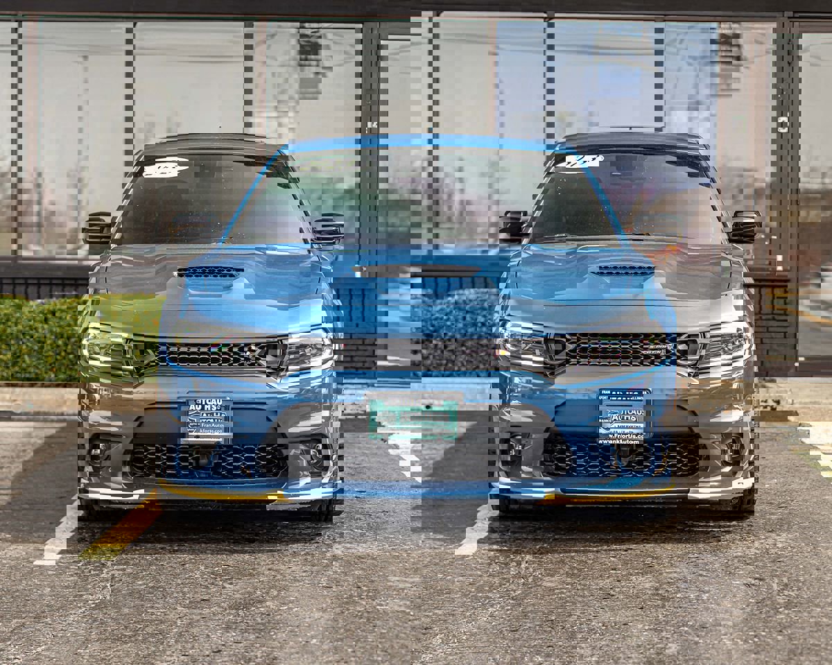 Used 2023 Dodge Charger Scat Pack w/ Technology Group image 2
