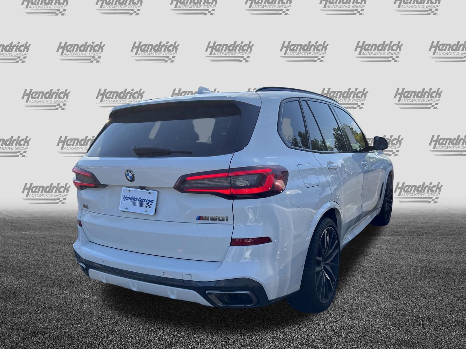 Used 2023 BMW X5 M50i w/ Executive Package AWD/4WD image 11