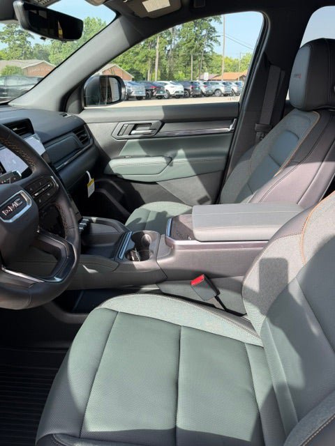 New 2027 GMC Terrain AT4 w/ Convenience Package III AWD/4WD image 14