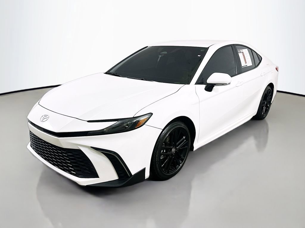 Used 2025 Toyota Camry SE w/ Convenience Package video 3