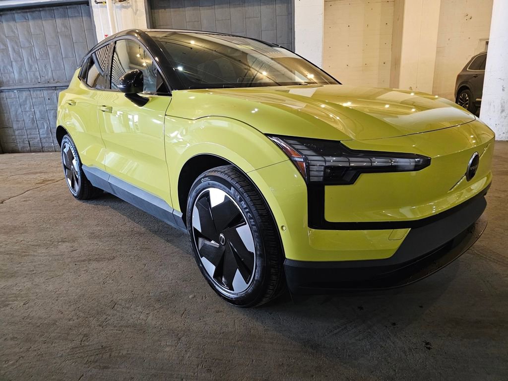 Certified 2025 Volvo EX30 Ultra image 5