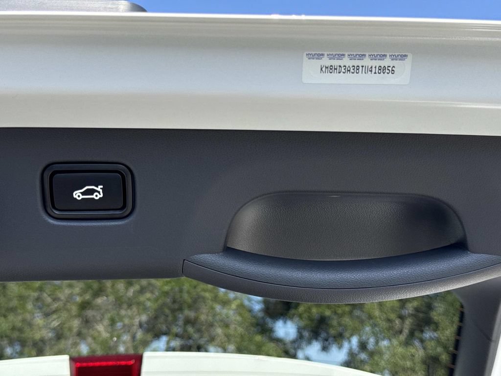 Used 2026 Hyundai Kona SEL Premium FWD image 12
