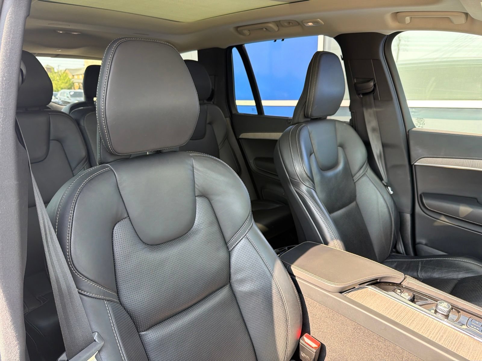 Used 2023 Volvo XC90 B6 Ultimate w/ Protection Package Premier AWD/4WD image 26