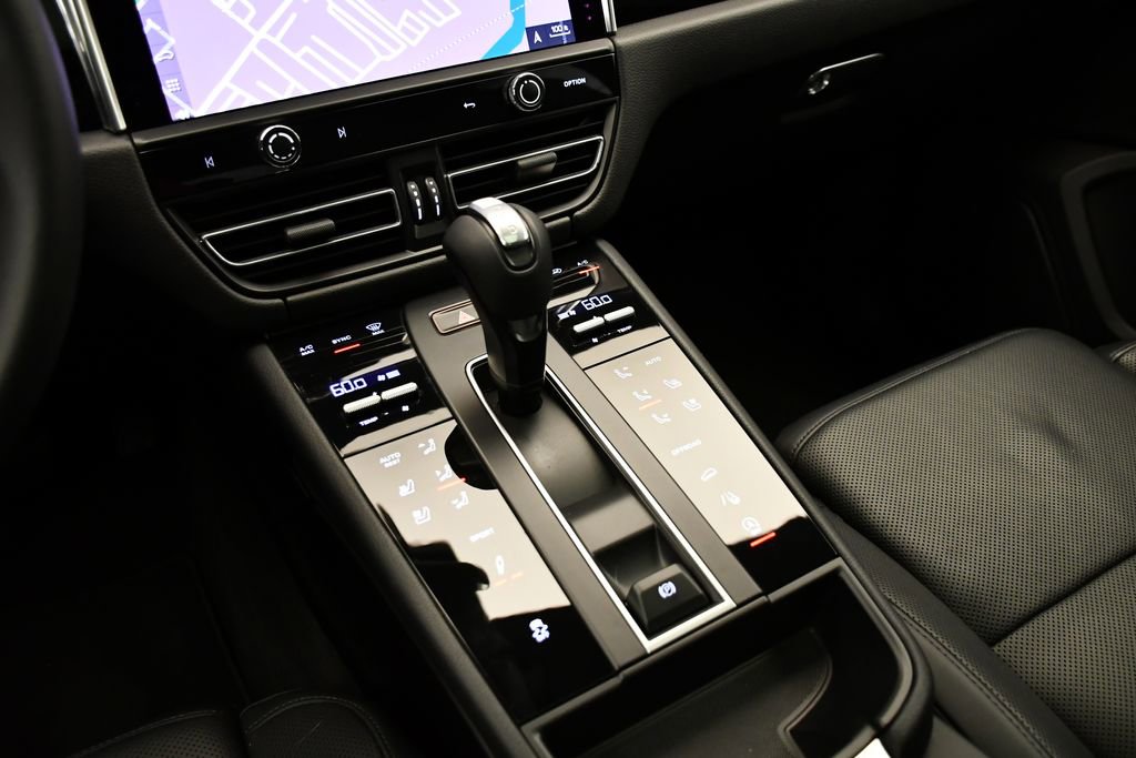 Used 2023 Porsche Macan S image 33