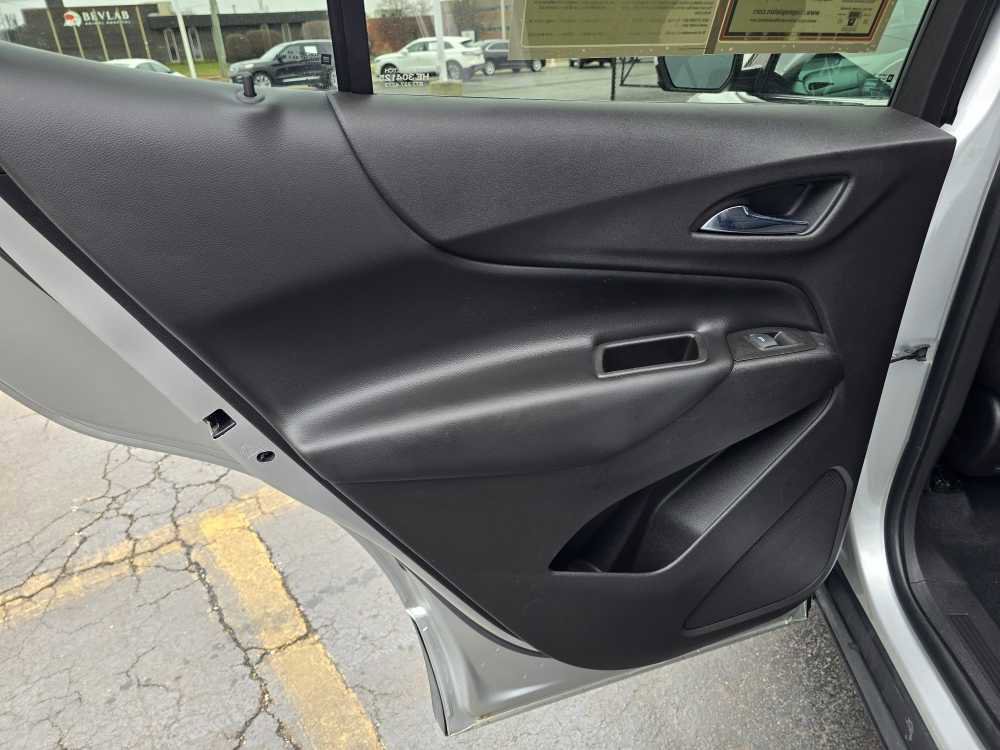 Used 2019 Chevrolet Equinox LT image 31