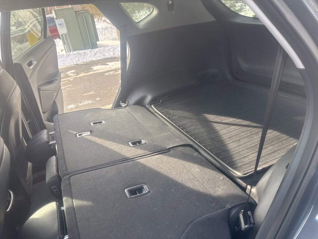 Used 2019 Hyundai Tucson Ultimate w/ Cargo Package image 37