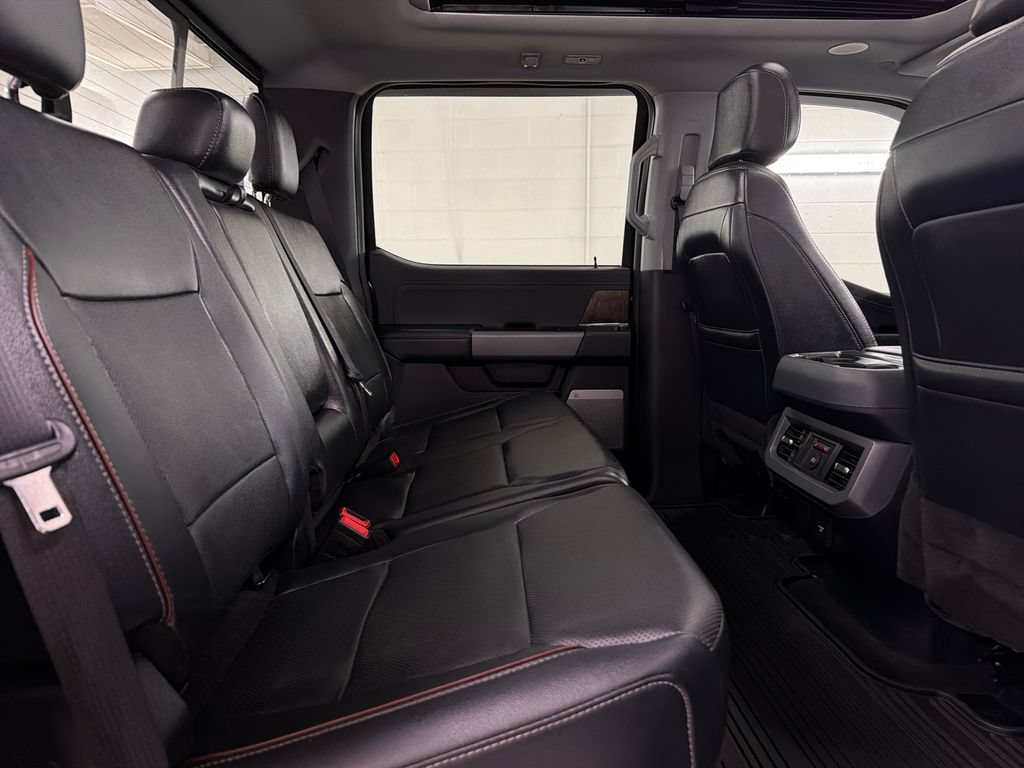 Used 2024 Ford F250 Lariat w/ Lariat Ultimate Package AWD/4WD image 29
