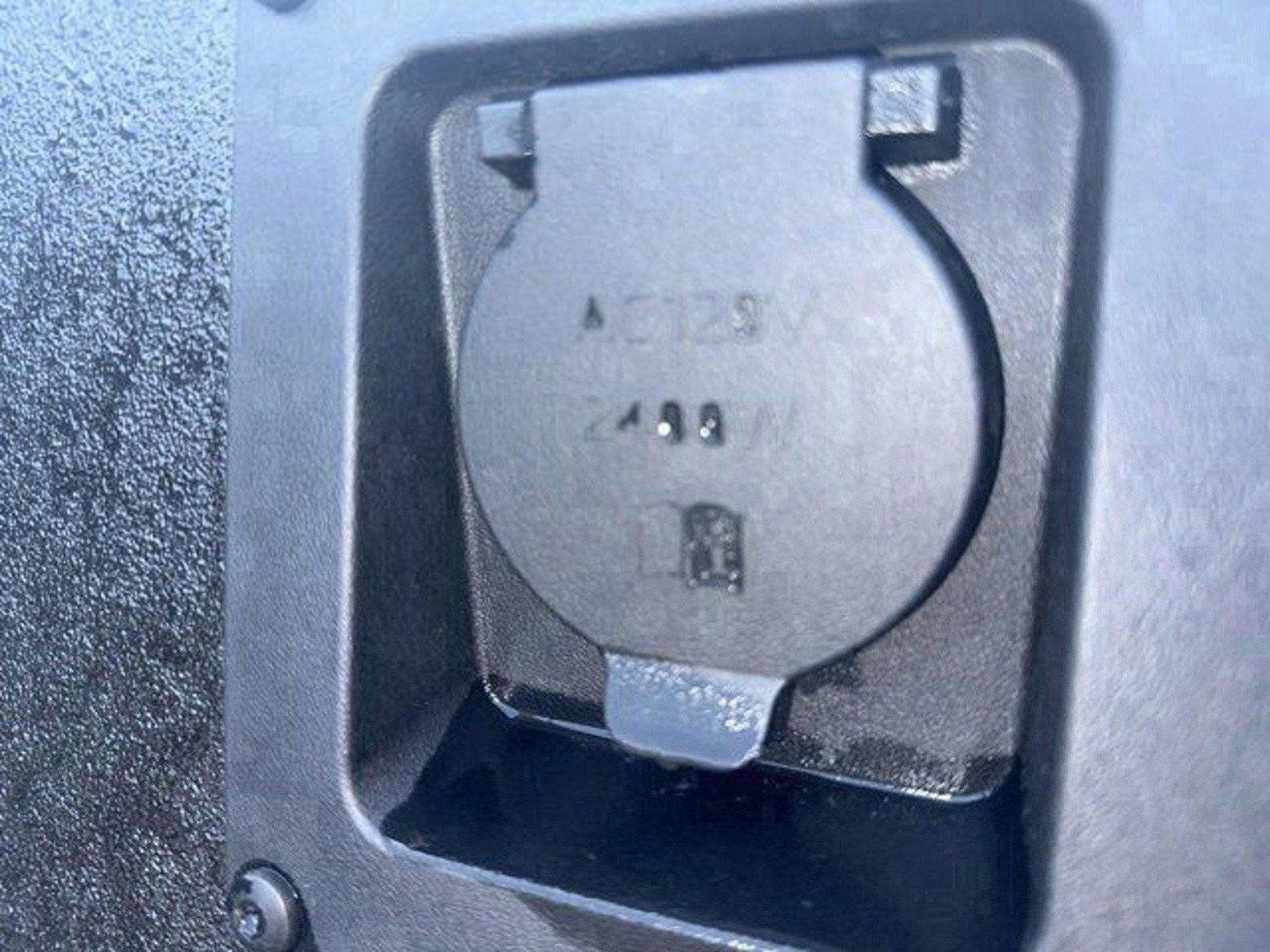 New 2025 Toyota Tacoma TRD Off-Road image 5