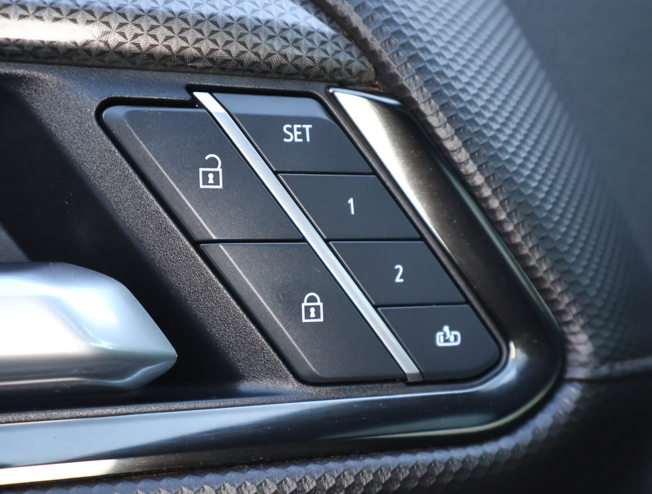 Certified 2025 Chevrolet Silverado 2500 ZR2 w/ Technology Package image 8