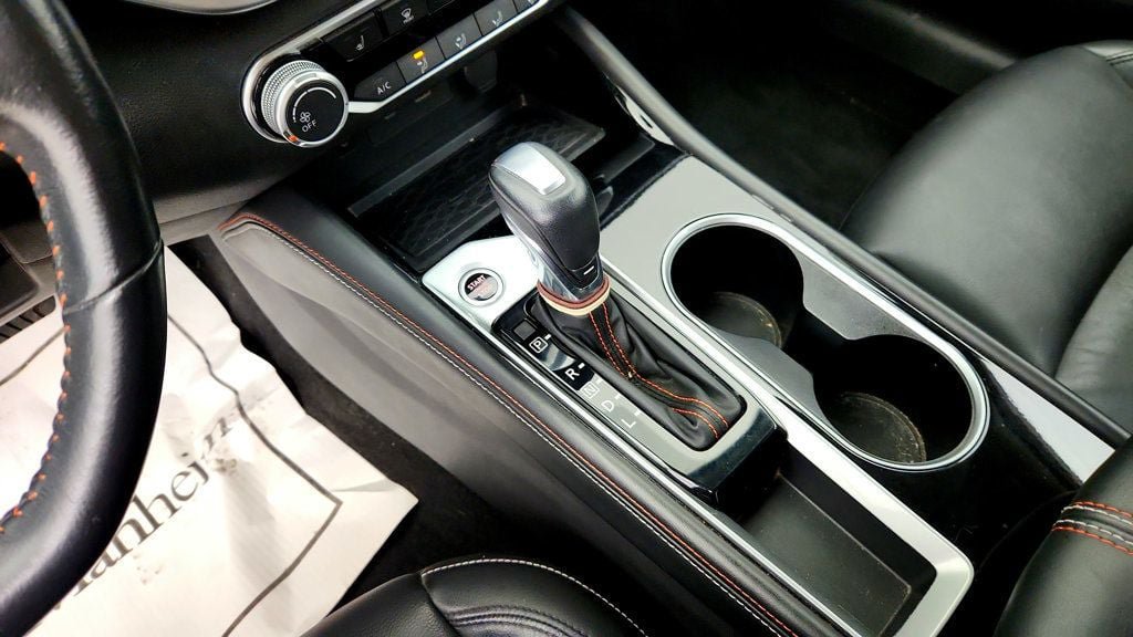 Used 2024 Nissan Altima 2.5 SR w/ SR Premium Package FWD image 17