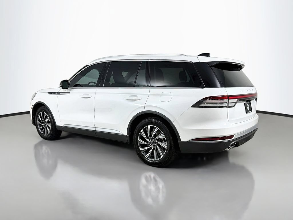 Used 2026 Lincoln Aviator 2WD image 7