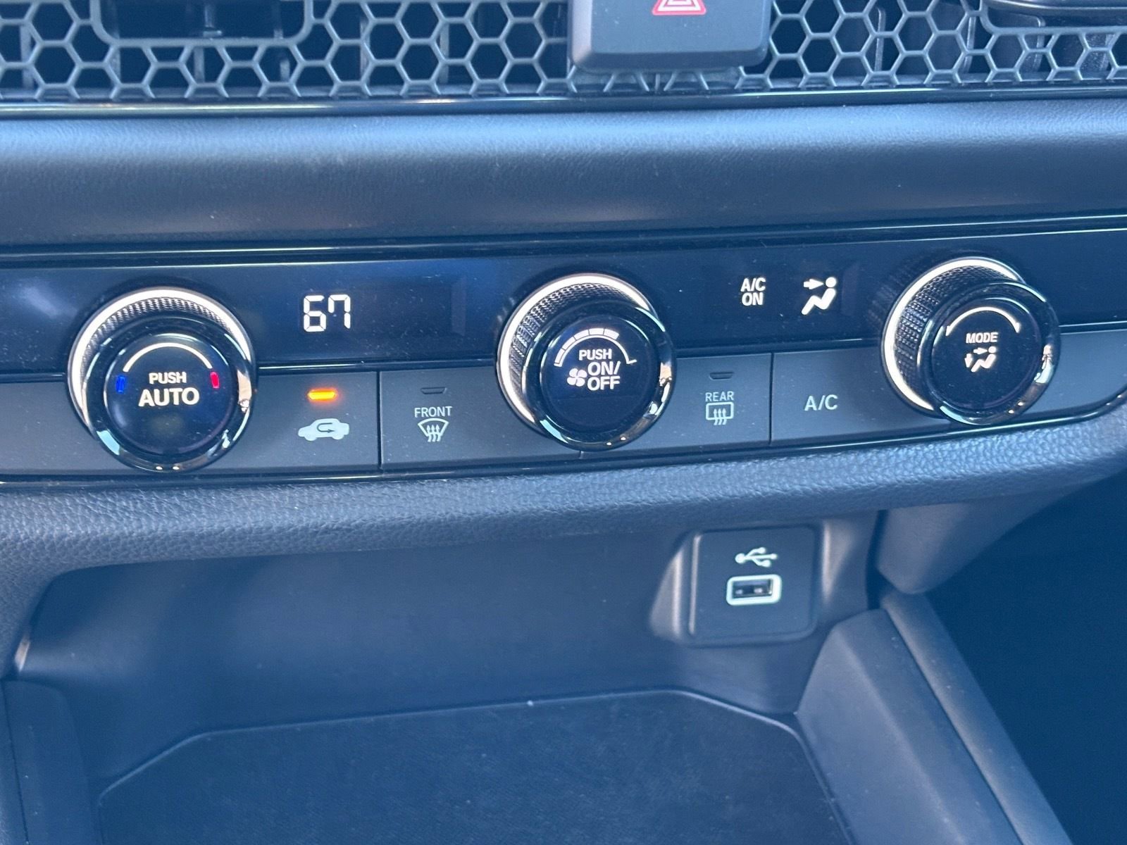 Certified 2024 Honda HR-V LX image 30