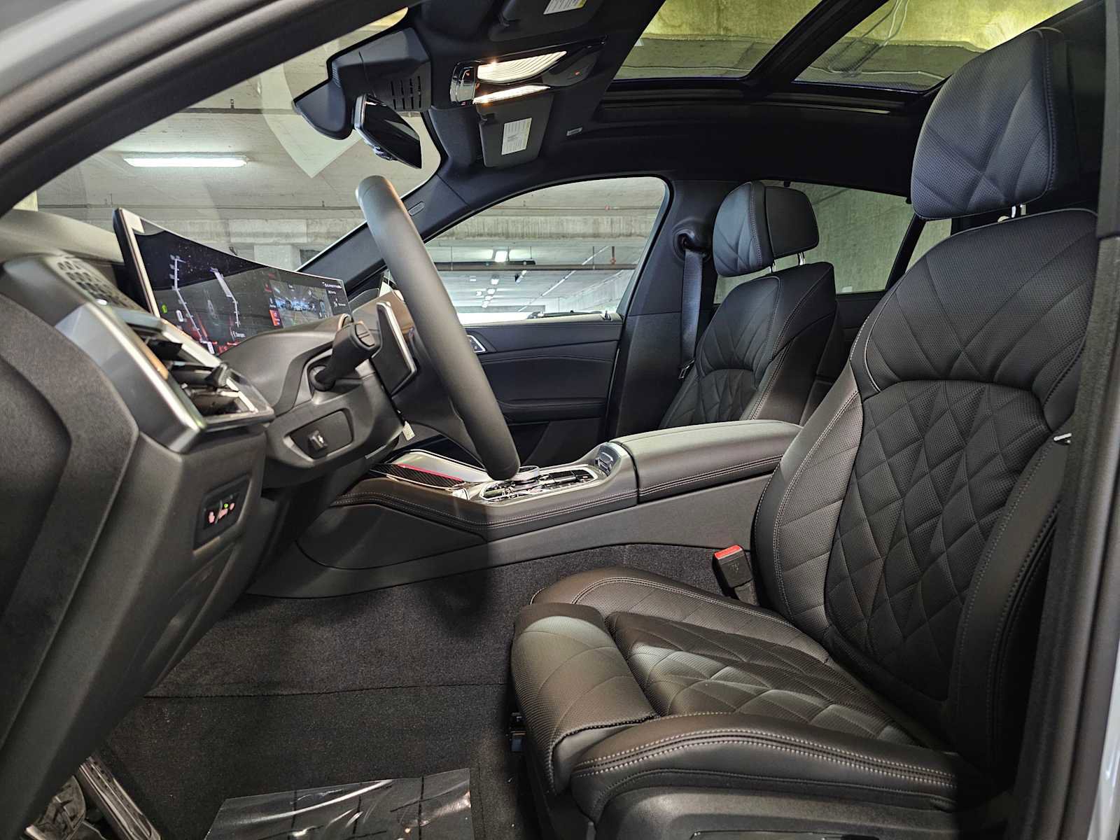New 2026 BMW X6 M60i AWD/4WD image 32