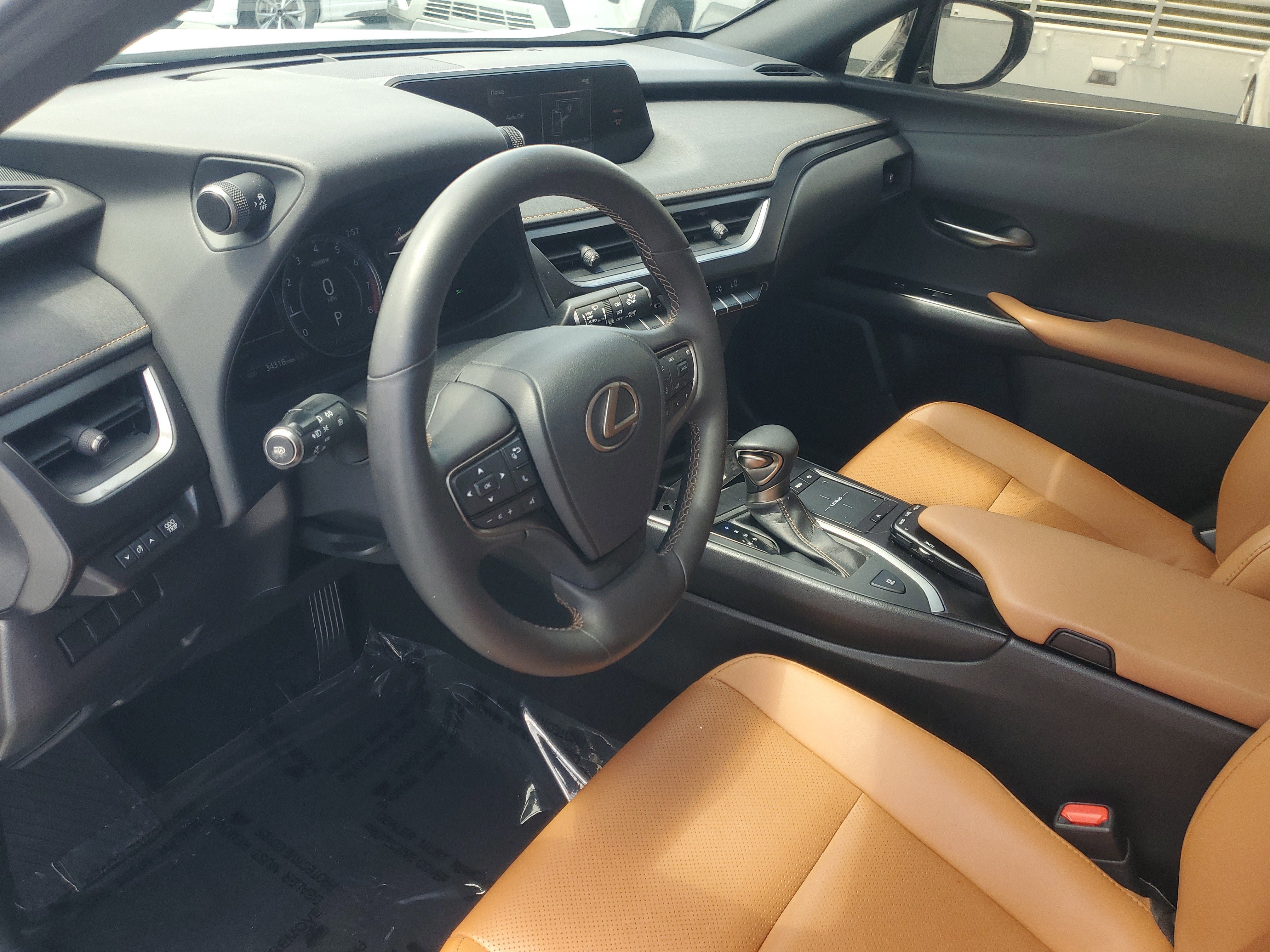 Used 2022 Lexus UX 200 w/ Premium Package FWD image 16