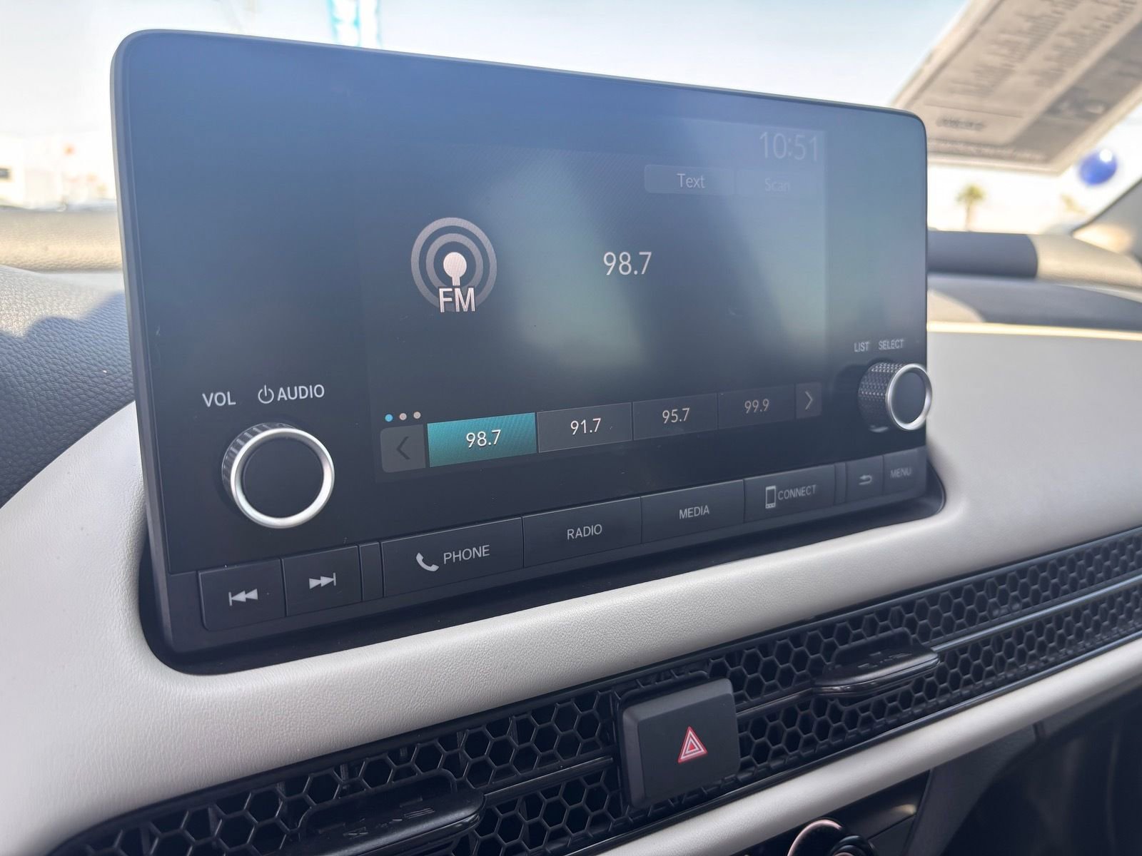 Certified 2025 Honda HR-V LX image 26