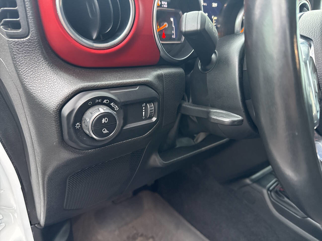 Used 2023 Jeep Gladiator Rubicon w/ Cold Weather Group AWD/4WD image 28