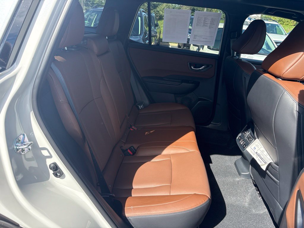 Certified 2026 Subaru Outback Touring AWD/4WD image 11