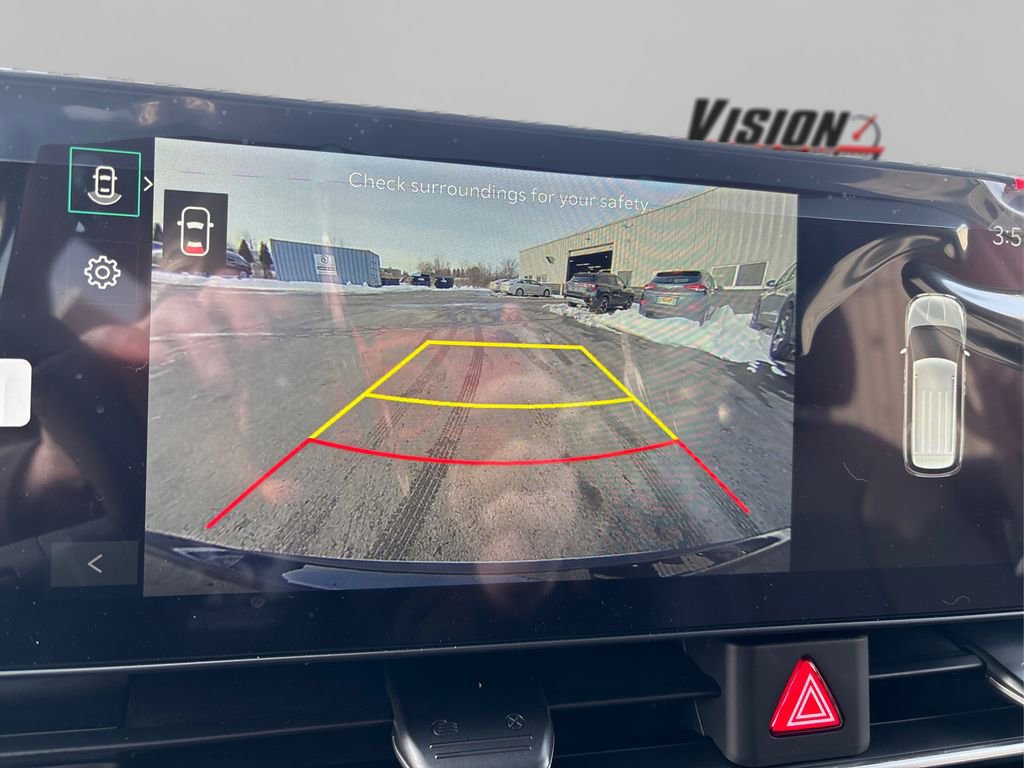 New 2026 Kia Carnival FWD image 32