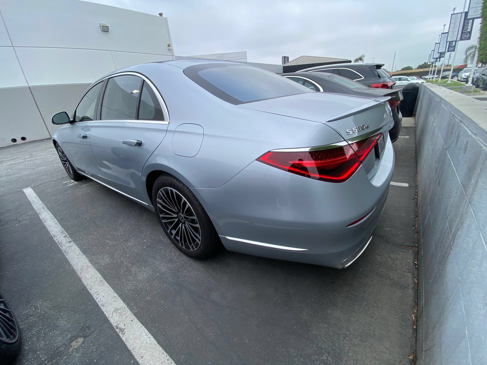 Used 2023 Mercedes-Benz S 580e 4MATIC Sedan image 4