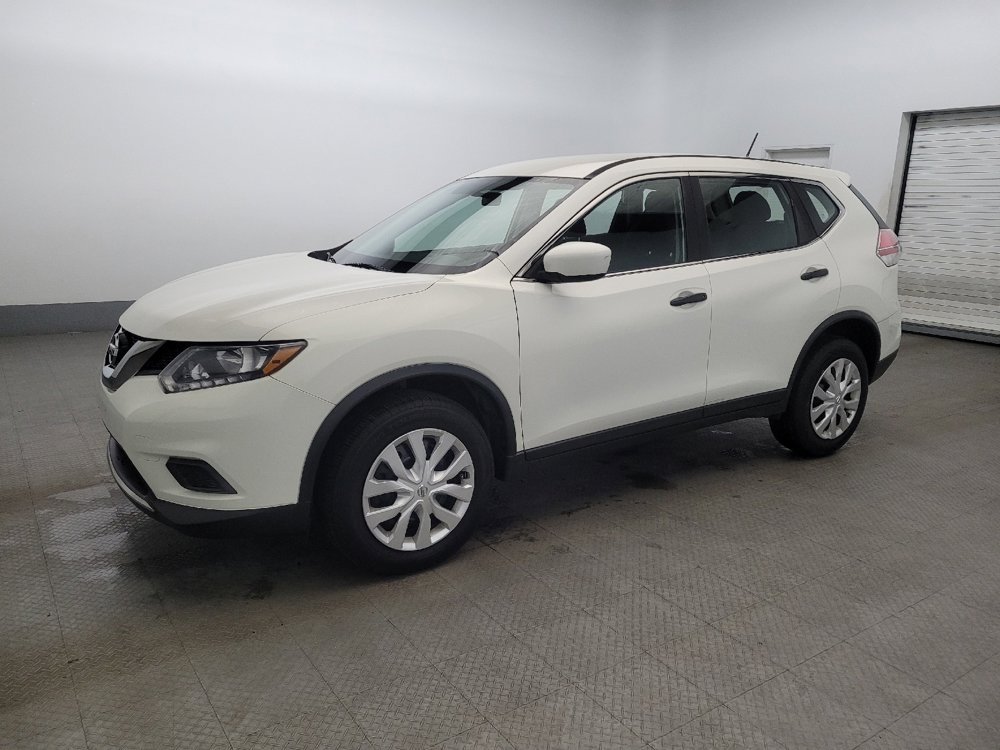 Used 2016 Nissan Rogue S image 2