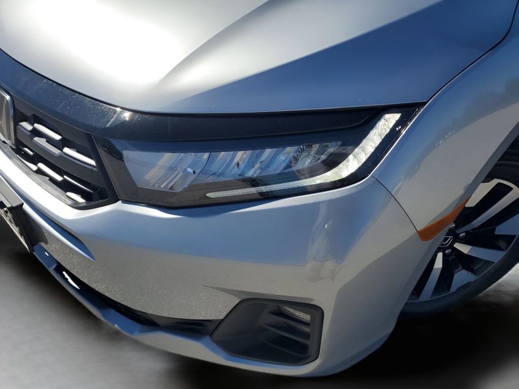 Used 2025 Honda Odyssey EX-L image 16