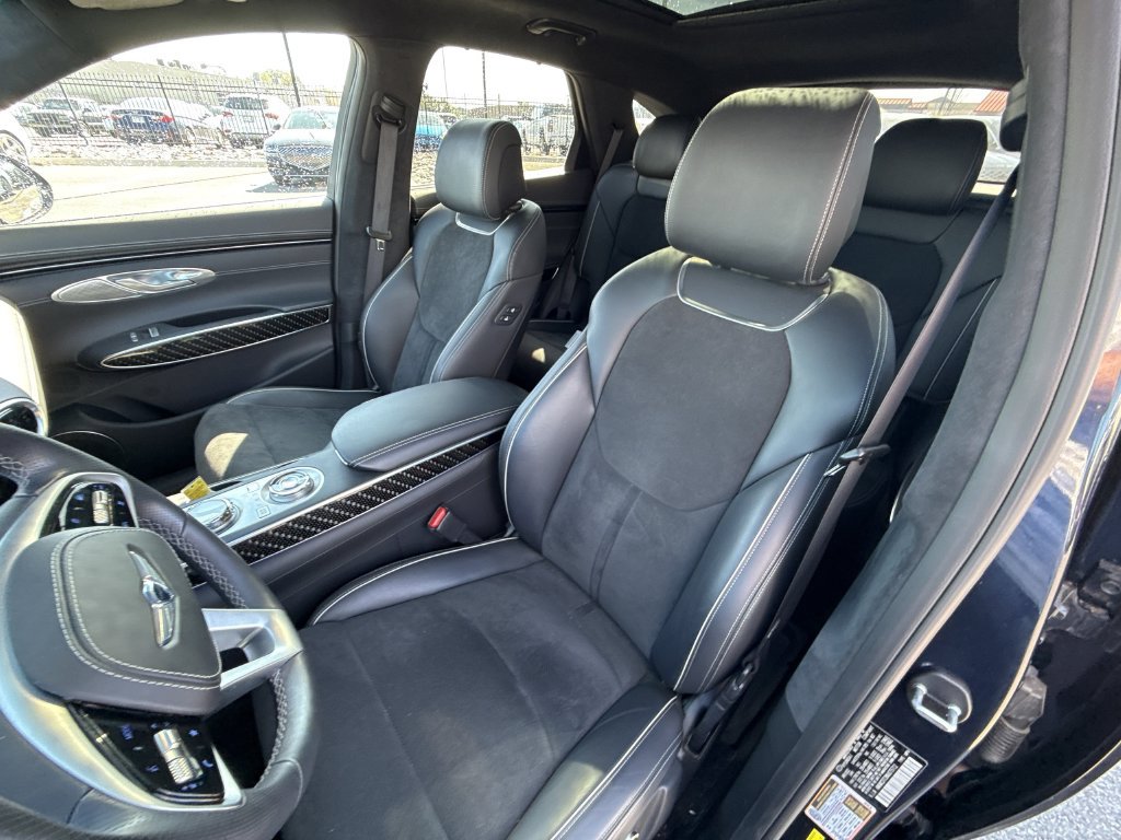 Used 2022 Genesis GV70 3.5T Sport w/ Sport Prestige Package AWD/4WD image 23