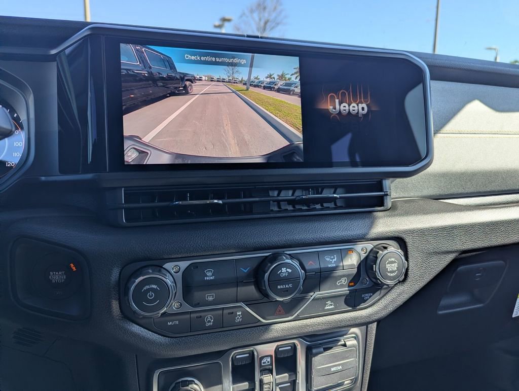 New 2026 Jeep Gladiator Sport image 20