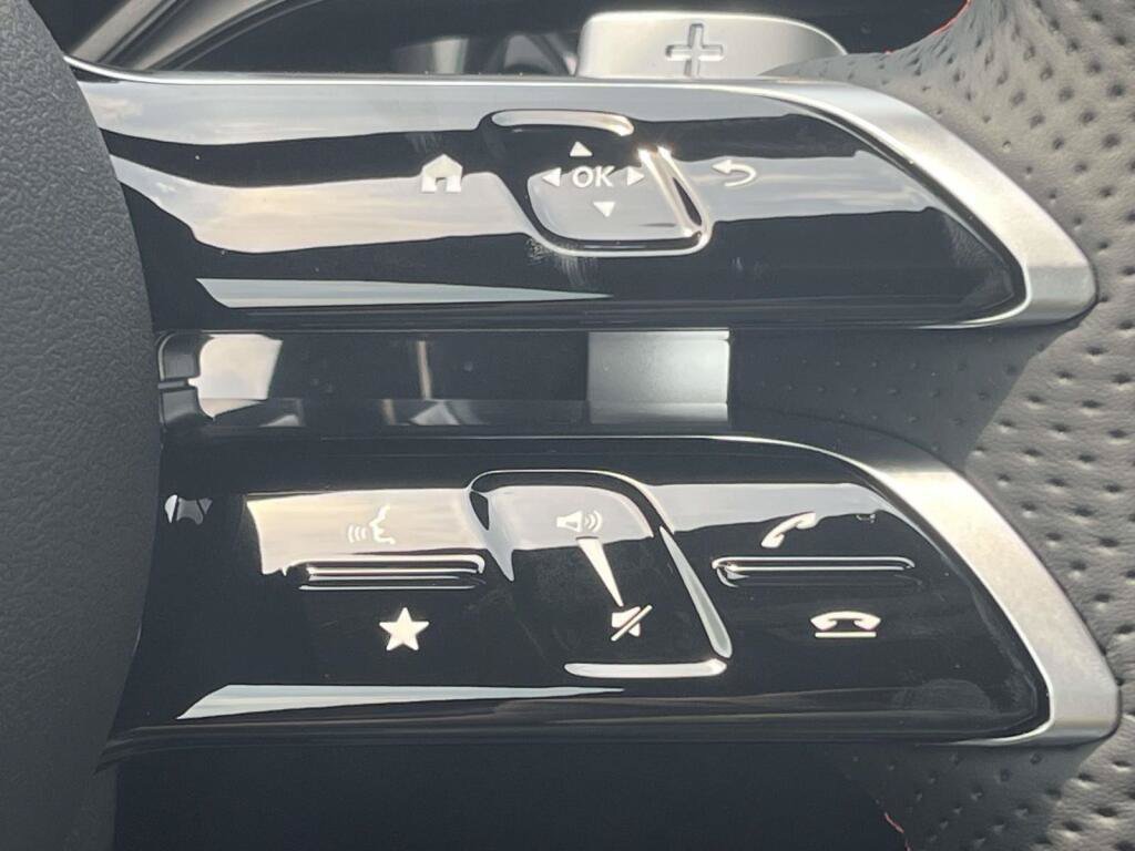 New 2026 Mercedes-Benz GLA 250 4MATIC image 35