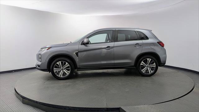 Used 2025 Mitsubishi Outlander Sport SE AWD/4WD image 3