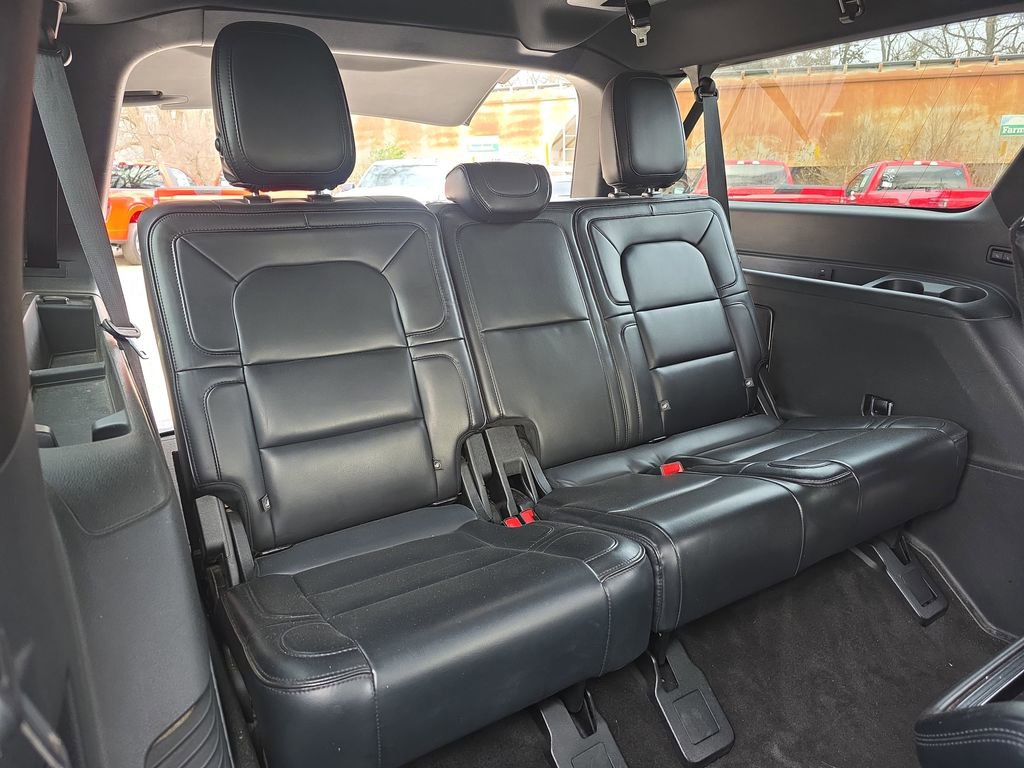 Used 2019 Lincoln Navigator L Reserve AWD/4WD image 12