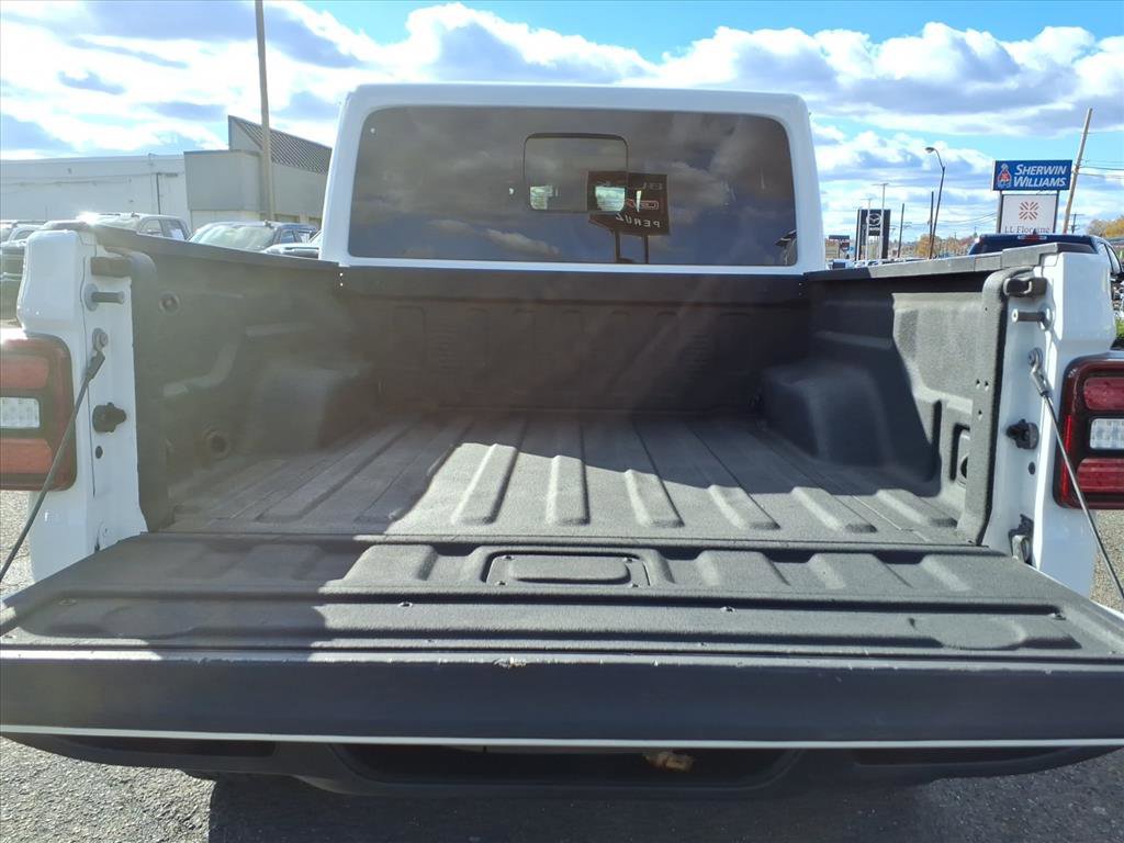 Used 2020 Jeep Gladiator Overland image 16