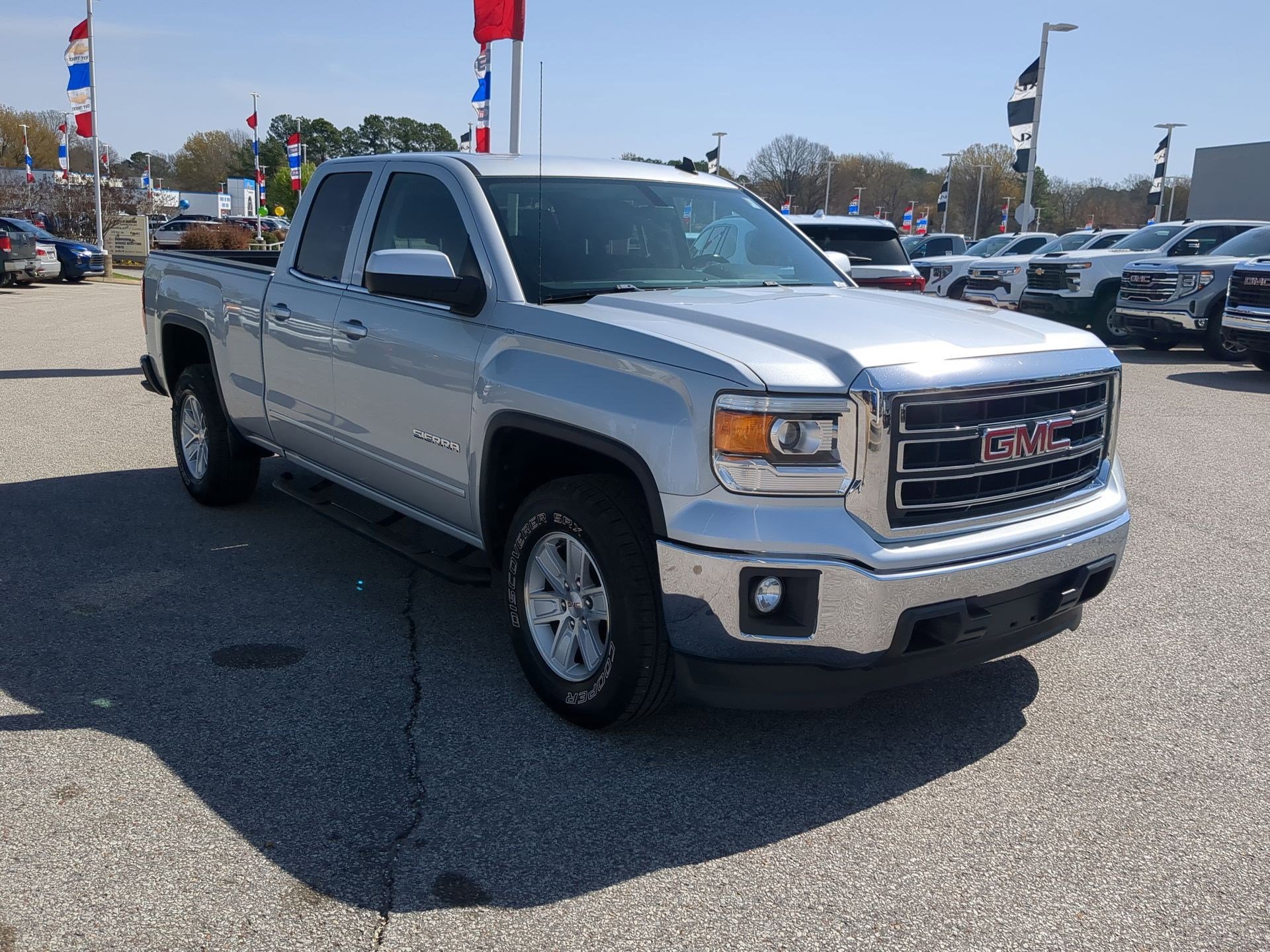 Used 2014 GMC Sierra 1500 SLE w/ SLE Value Package image 2