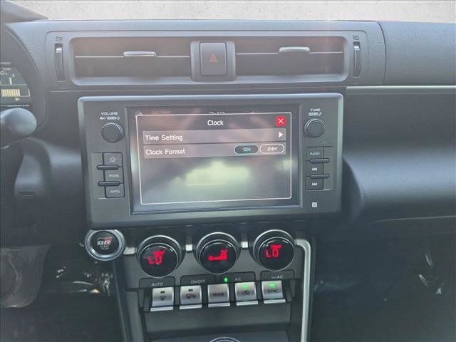 Used 2025 Toyota GR86 Premium w/ ALL Weather Mat Package (TMS) RWD image 14